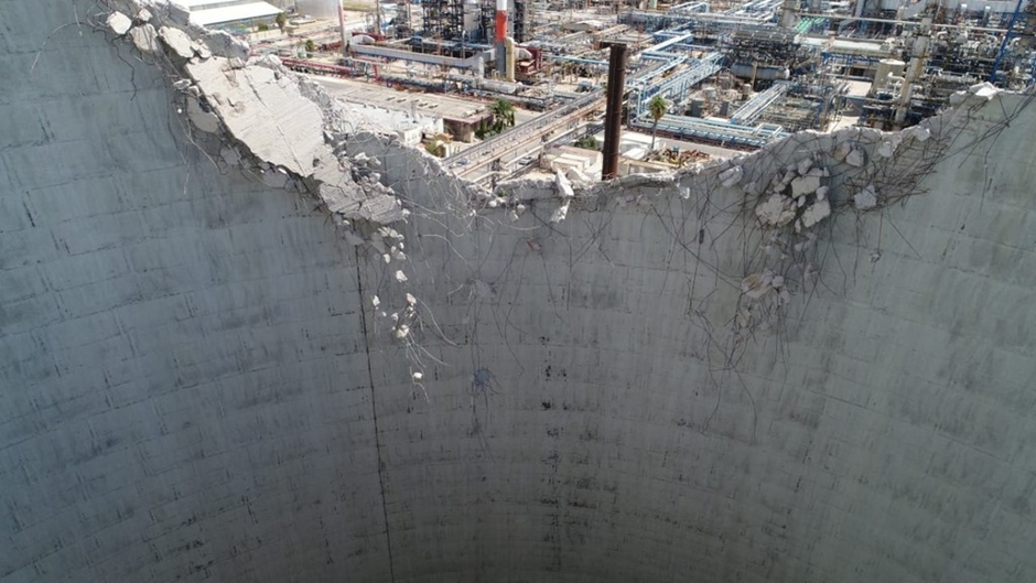 The collapsed masonry, view from the inside